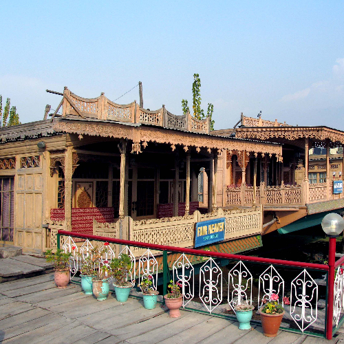 Deluxe Houseboat, Srinagar 