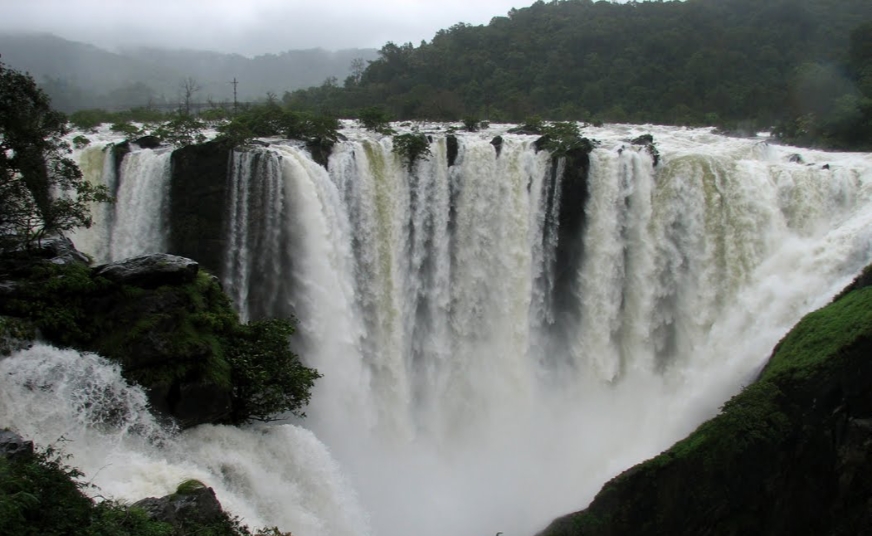 seven sisters waterfalls 