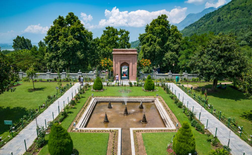  Mughal Gardens