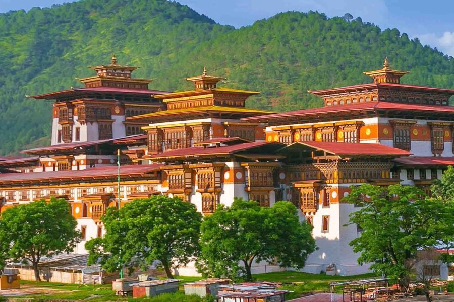 BHUTAN  TOUR: Discover PUNAKHA, PARO, THIMPHU