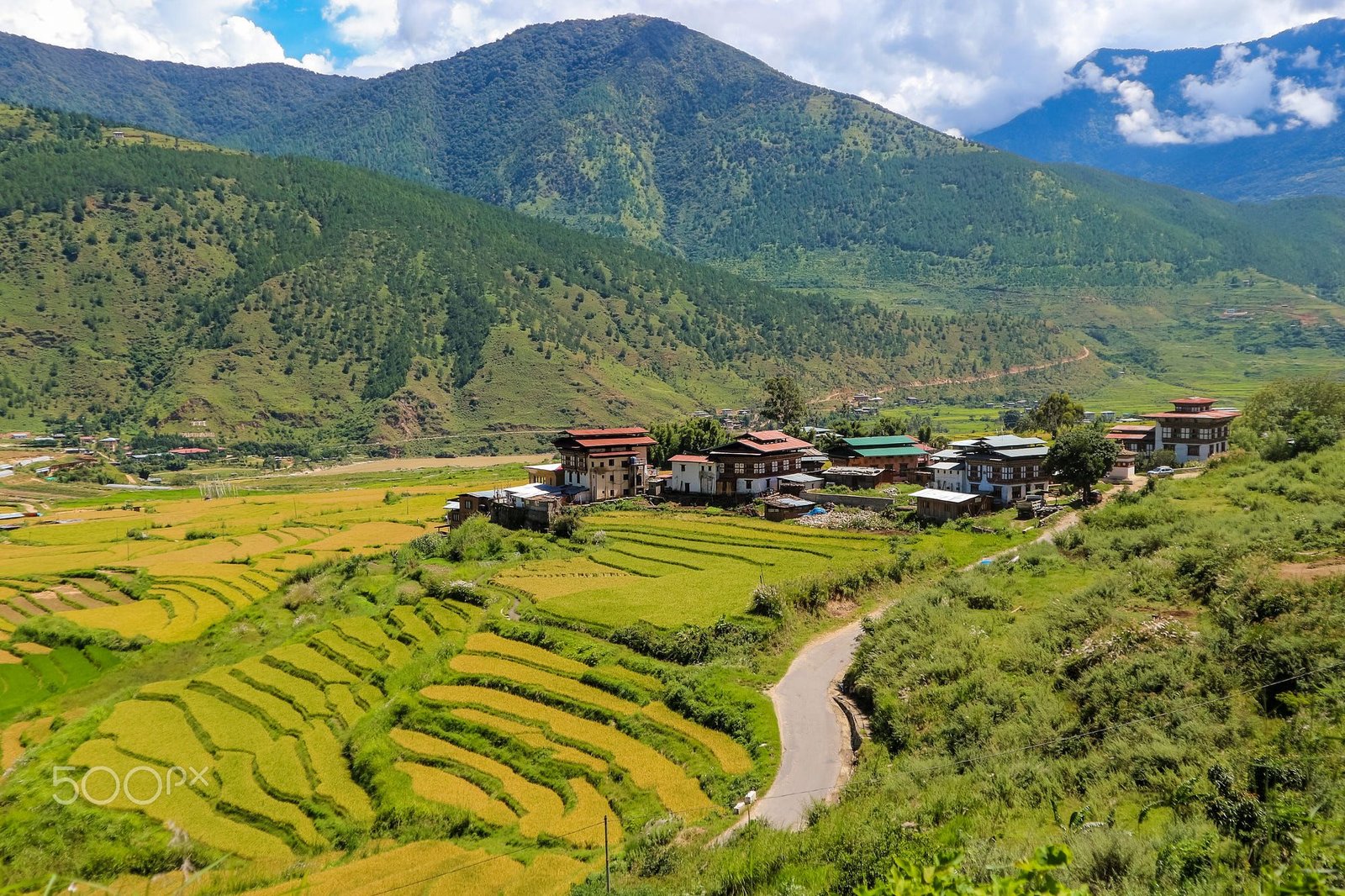 Day 4 Thimpu to Punaka - Transfer and sightseeing